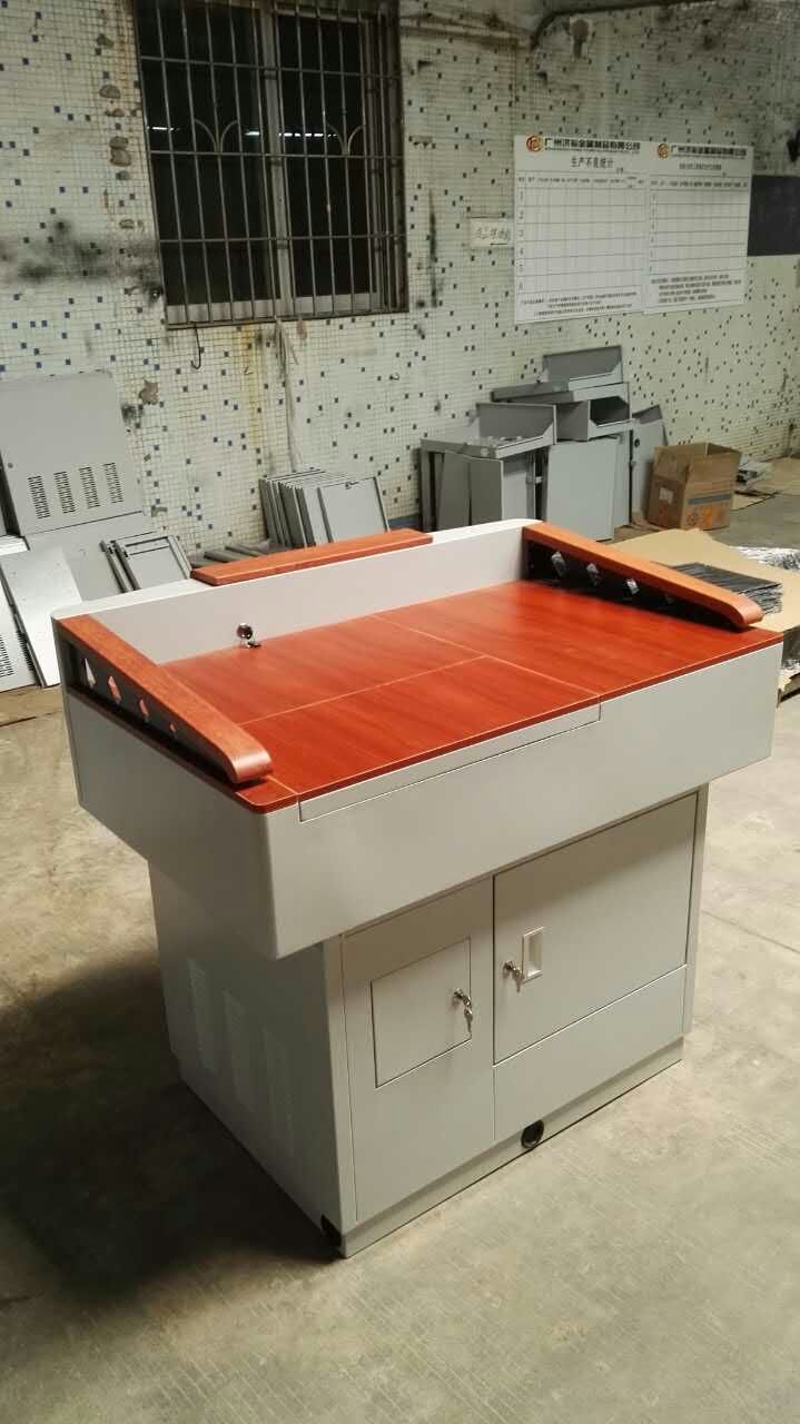 東裕DYU-8233實(shí)木扶手木講臺(tái)-顯示器任意角度鍵盤翻轉(zhuǎn)實(shí)木臺(tái)面扶手鋼制講臺(tái)